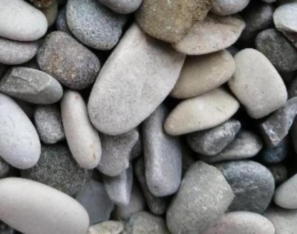 Где заказать гальку и каменную крошку с доставкой?  в Рязани